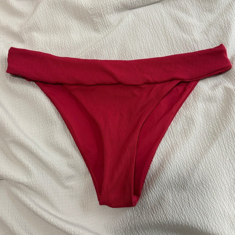 L*SPACE Ribbed Bikini Set - Picture 6 of 6